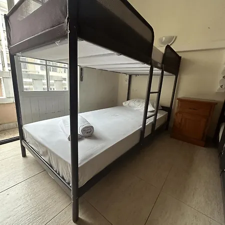 Hotel Guest In Ninho