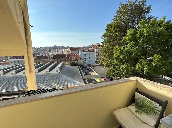 Hotel Guest In Ninho Lisboa