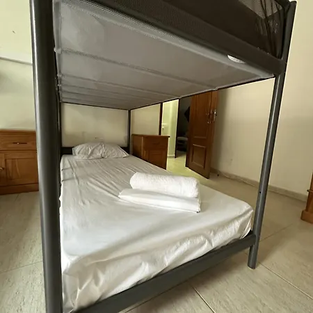Проживание в семье Guest In Ninho