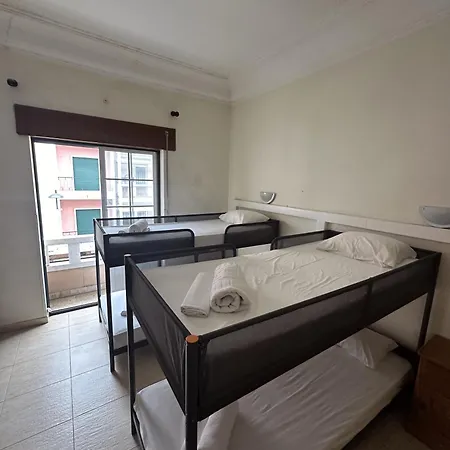Проживание в семье Guest In Ninho